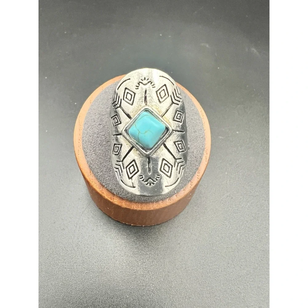 Vintage Southwestern Faux Turquoise Silver Tone Statement Ring Size 6.5 Western